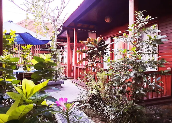 Wait Garden Toyapakeh