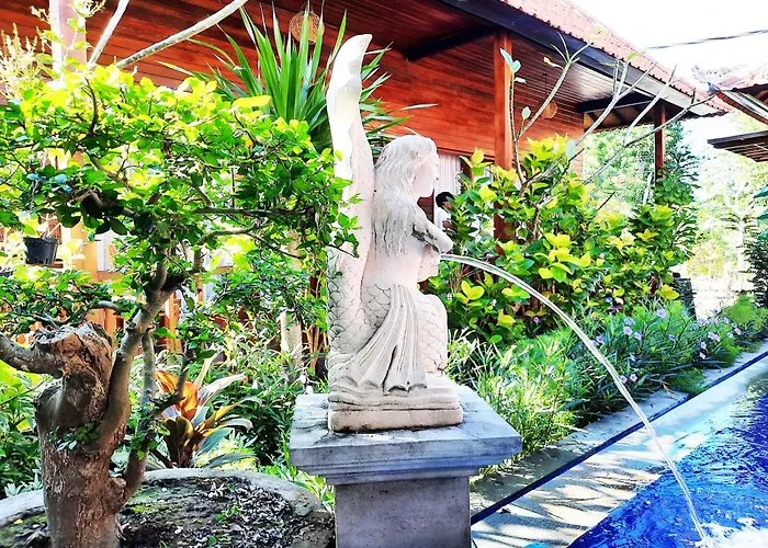 Wait Garden Toyapakeh